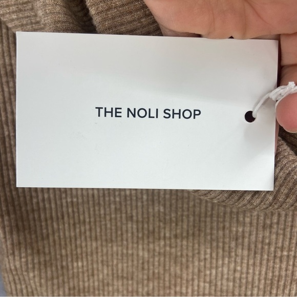 The Noli Shop Foldover Knit Top Ribbed Cowl Neck Sweater Size XS NWT - Picture 3 of 7